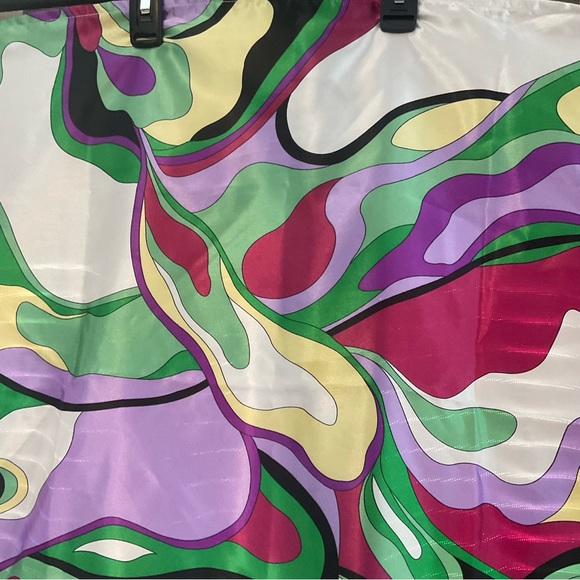 Dennis by Dennis Basso Vibrant Green Purple White Printed Scarf Pre-Owned 35” sq - Picture 6 of 15